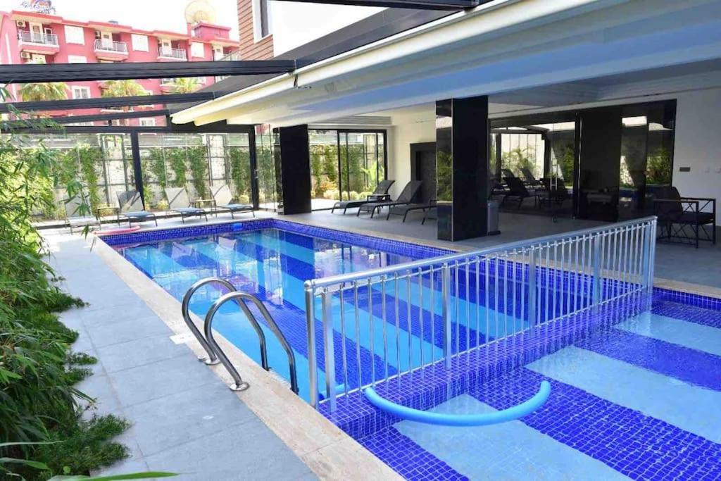3-1 Duplex 500 Meters To Cleopatra